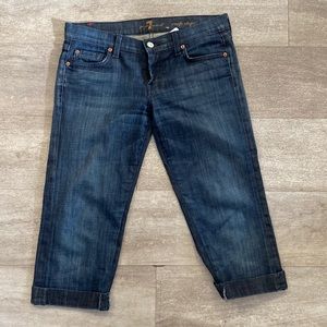 7 for all mankind crop dojo Capri jeans. Size 27